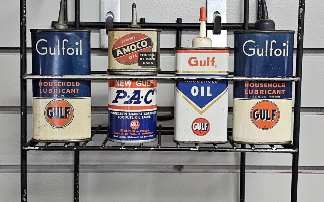 1950s Gulf Oil Car-Home Rack With Oil Cans Lot